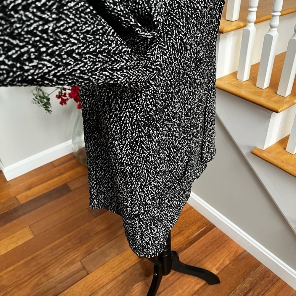 Chico’s Size 3 Jacket Black and White Open Front Lightweight Textured 3/4 Sleeve - Picture 4 of 9